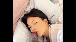 Em đĩ hư thích ngậm cặc trai sướng không che